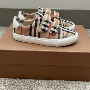 Burberry Vulcanised Check Sneaker with Velcro Straps size 31